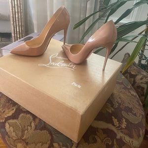 Pigalle Christian Louboutin in nude patten leather